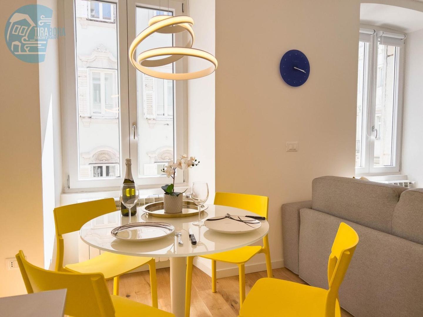 Cassa Di Risparmio 11 Tirabora Short Rent 的里雅斯特 外观 照片